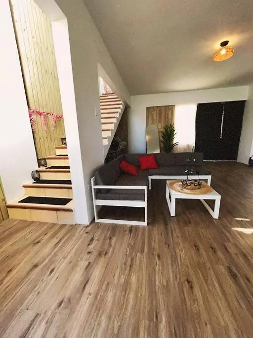 Tribeka House Villa Islote 0*,