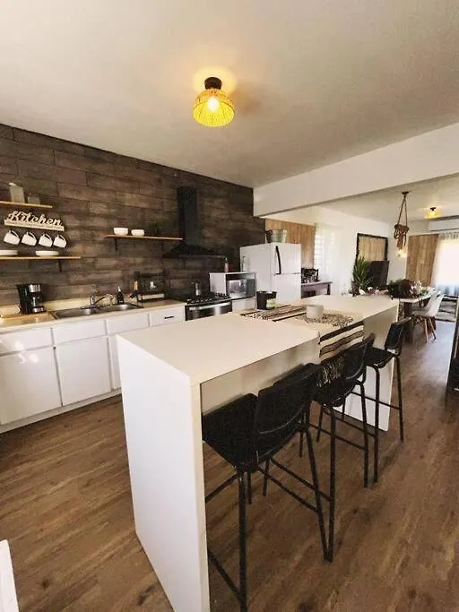 Tribeka House Villa Islote Feriehus